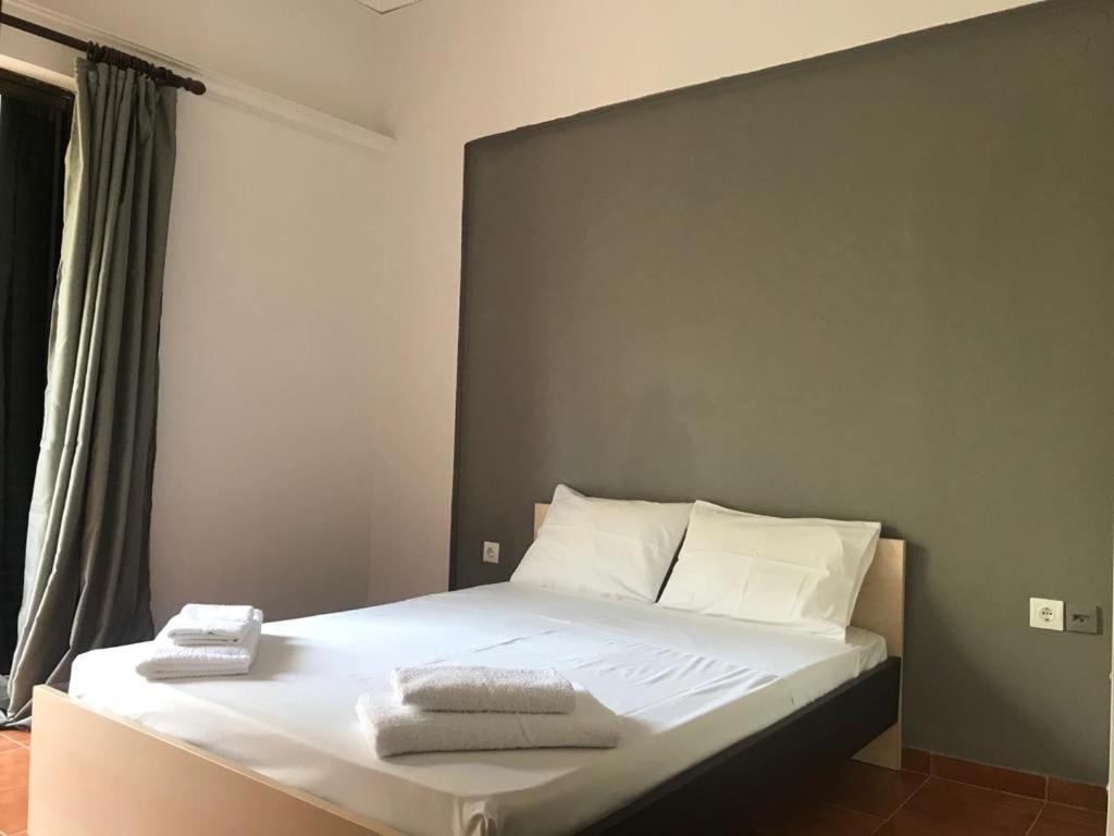Amalthia Hotel Apartments Rethymno  Exterior photo